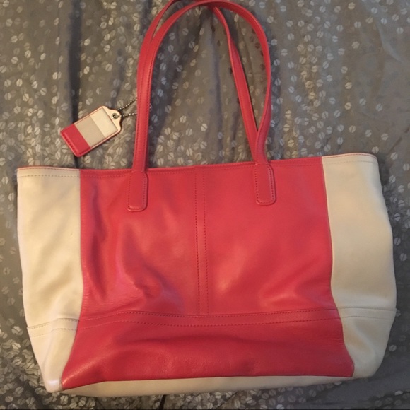 Coach purse - Picture 3 of 6